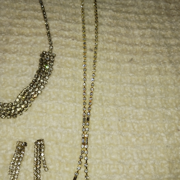 VINTAGE | STRAWBRIDGE & CLOTHIER Jewelry Lot - Picture 9 of 16